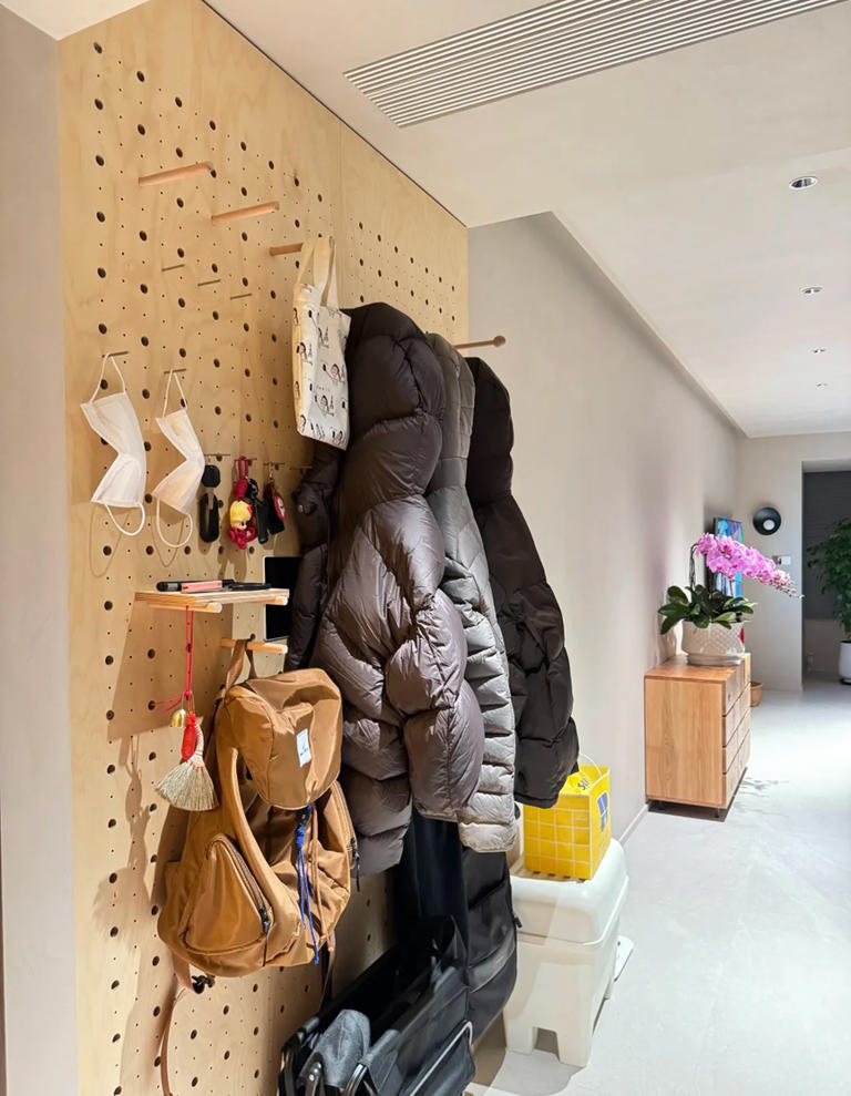 回家脱下来的衣服别再扔沙发上了！学学上海人的做法，那才叫高级