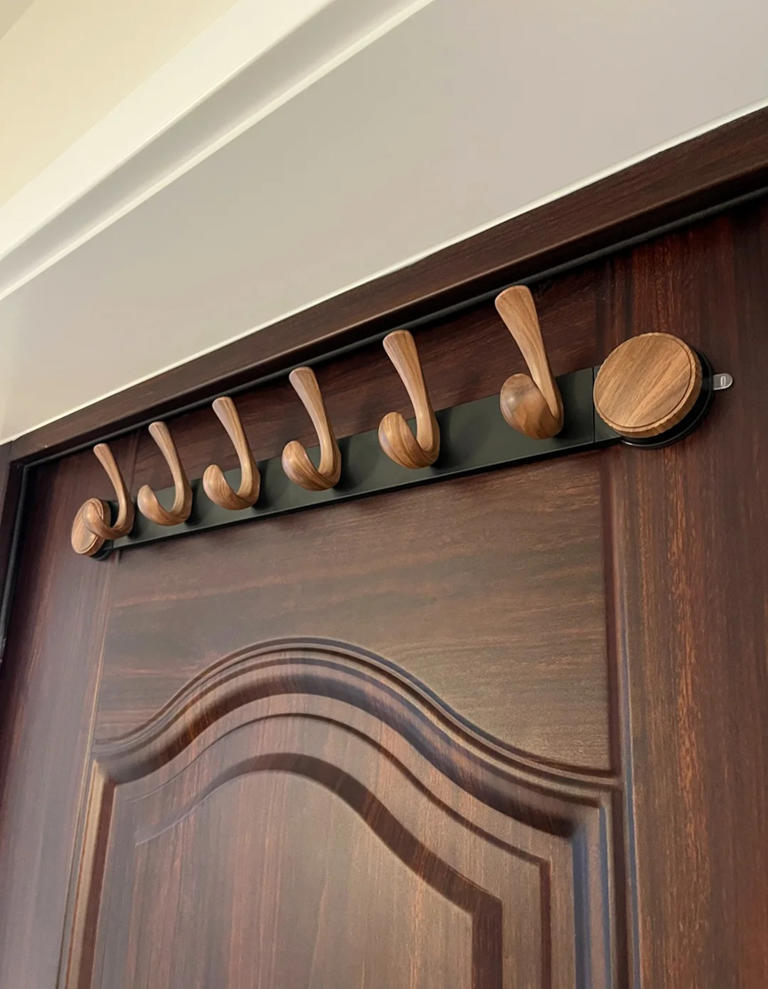 回家脱下来的衣服别再扔沙发上了！学学上海人的做法，那才叫高级