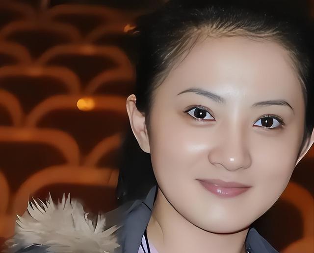 45岁金铭现状曝光，住着豪宅不婚不育，曾被贾静雯破口大骂