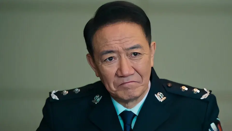 文艺品评|电视剧《罚罪2》叶天佑人物魅力剖析：战场的定海神针