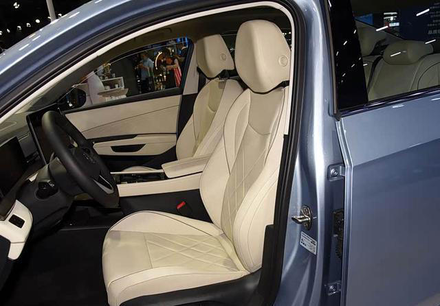 大众又成功了！5.77L油耗喝92油，31天卖25718辆，家用真省心