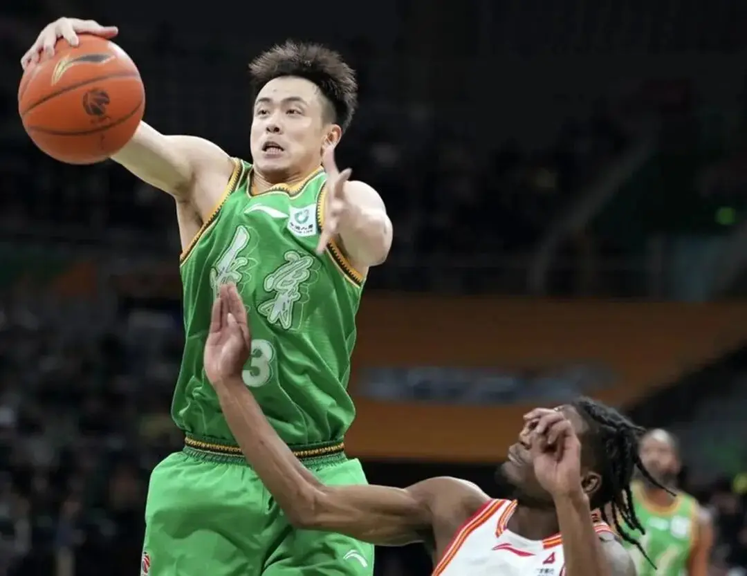 CBA全明星全部阵容出炉! 辽篮和广东各两人入选，张镇麟无缘