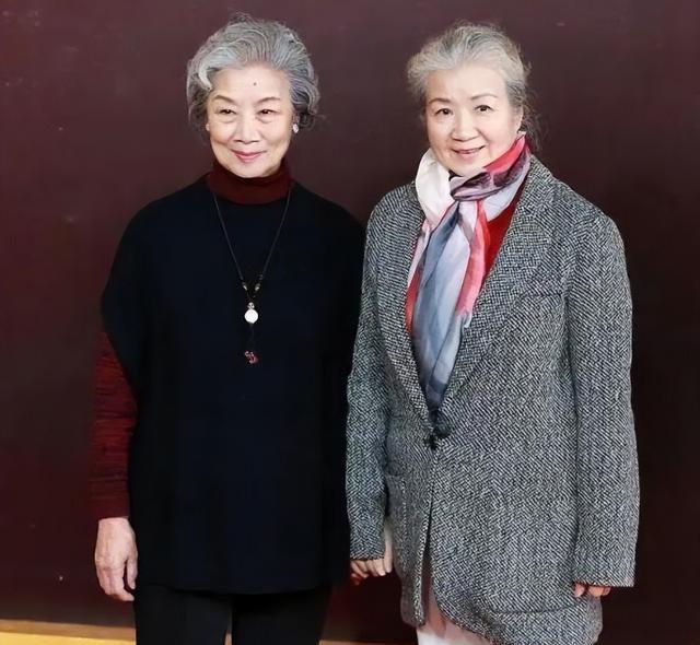 吕中：嫁同学恩爱一生，今儿子儿媳是她的骄傲，女儿是国人的骄傲