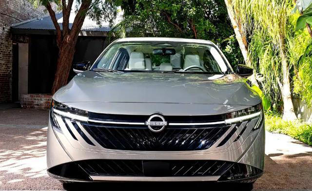 十五代轩逸配双联屏 混动加持能否更能打？