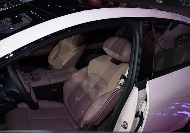 日产这次挺成功！4930mm车长，218马力起步，家用看着省心