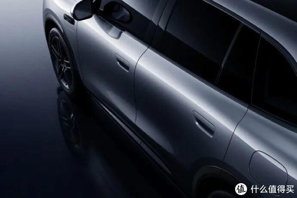 年轻人买得起的华为SUV：问界 M6终于来了，兼顾运动感与精致感！