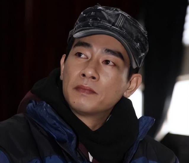 58岁陈小春改名陈泰铨正式上任，广东家乡迎来最接地气新变化