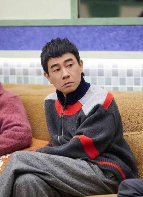 58岁陈小春改名陈泰铨正式上任，广东家乡迎来最接地气新变化