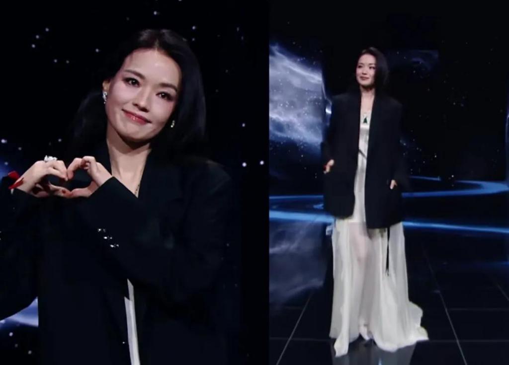 微博之夜红毯：舒淇好美，姚晨裙子看不懂，李宇春难得没压轴出场