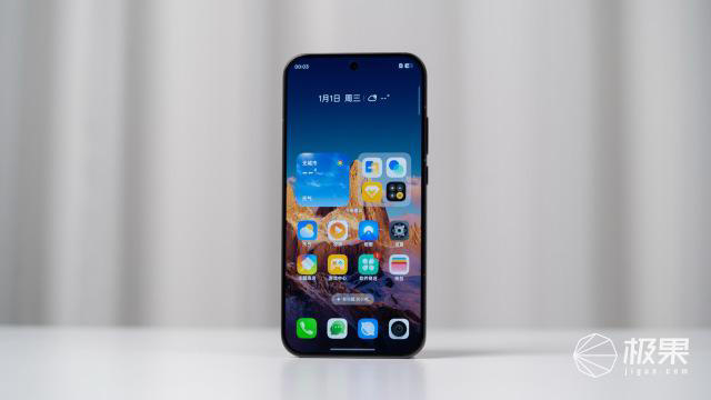 真我 Neo8真机上手：性能、质感、续航全在线的水桶机