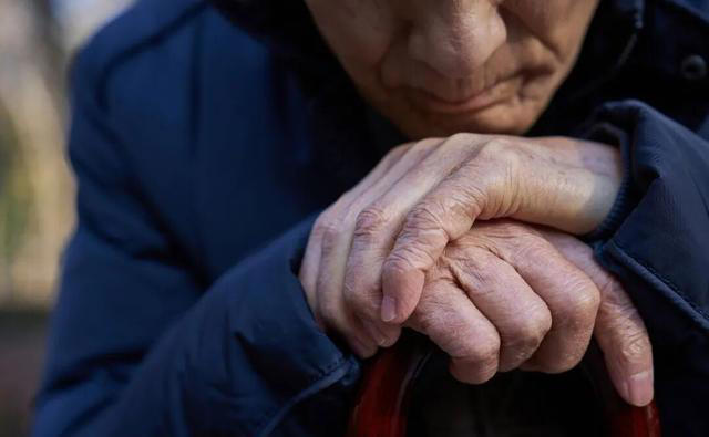 医生提醒：心梗患者增多，全是这类人！注意5个关键信号，知道1个也好