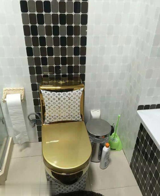 �ι��Ϻ����ݳ����լ�������Ҳ��Ц������ɶ�������