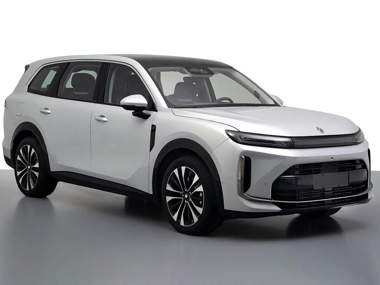 宝骏大型插混SUV亮相！预计15万起，轴距超3米1配华为智驾