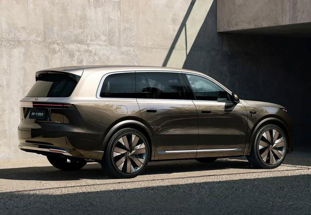 理想L9 Livis官图发布，增加侧向固态激光雷达，预计二季度发布