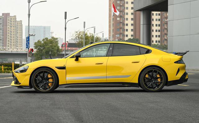 小米YU7 GT正式申报！可选小米SU7 Ultra同款拉花，极速300km／h