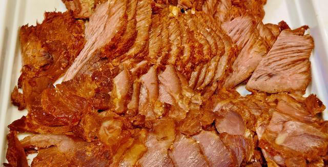 卤牛肉，不要直接下锅煮，教你正确做法，牛肉鲜嫩入味，不柴不腥