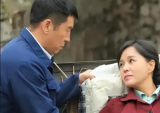 别人反悔当爹上热搜，这对夫妻却丁克26年，观众翻剧才发现真相