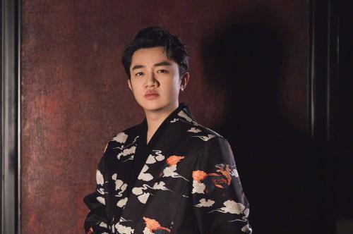 王祖蓝举家搬离上海，重回香港生活！