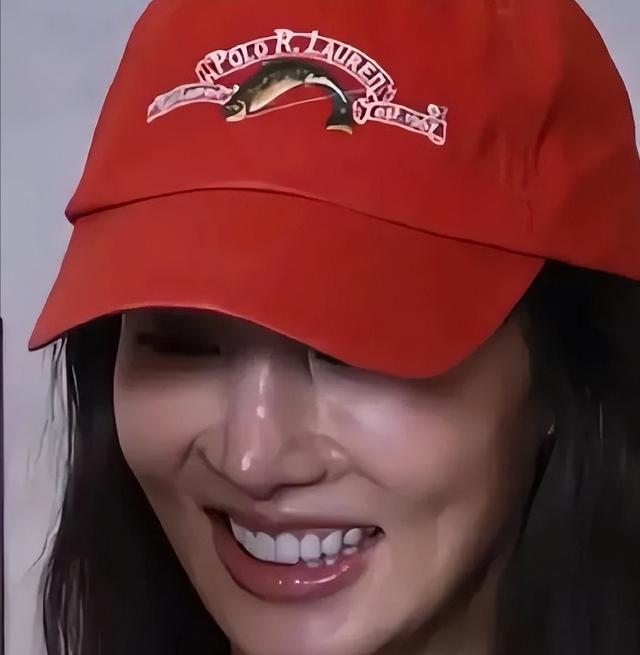 金晨道歉一举三得！晒脸部受伤照有玄机，3大细节对不上惹质疑！