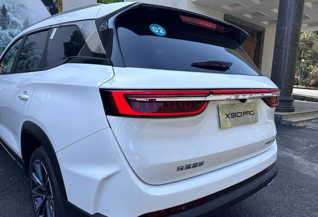 12万起，奇瑞“大块头”SUV上市！零重力座椅带按摩，5／6／7座可选