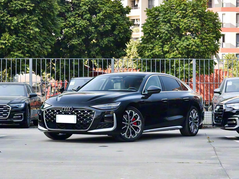 全新奥迪A6L将上市，前脸升级更年轻，搭3.0T V6轻混