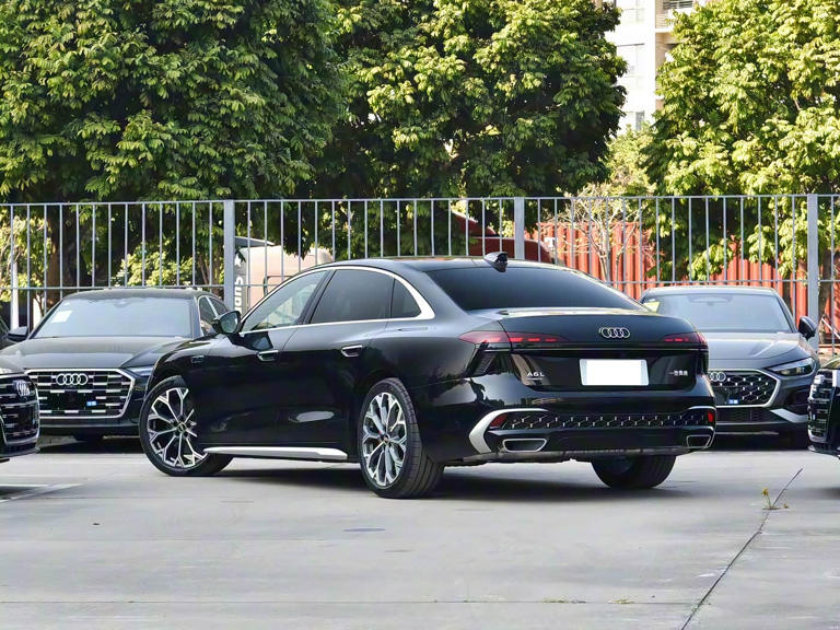 全新奥迪A6L将上市，前脸升级更年轻，搭3.0T V6轻混