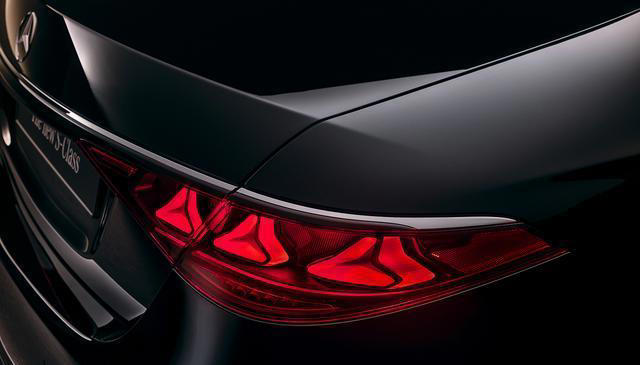 奔驰新款S级轿车突破了常规！超过50%的零部件都经过了重新设计