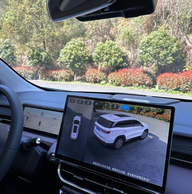 12万起，奇瑞“大块头”SUV上市！零重力座椅带按摩，5／6／7座可选