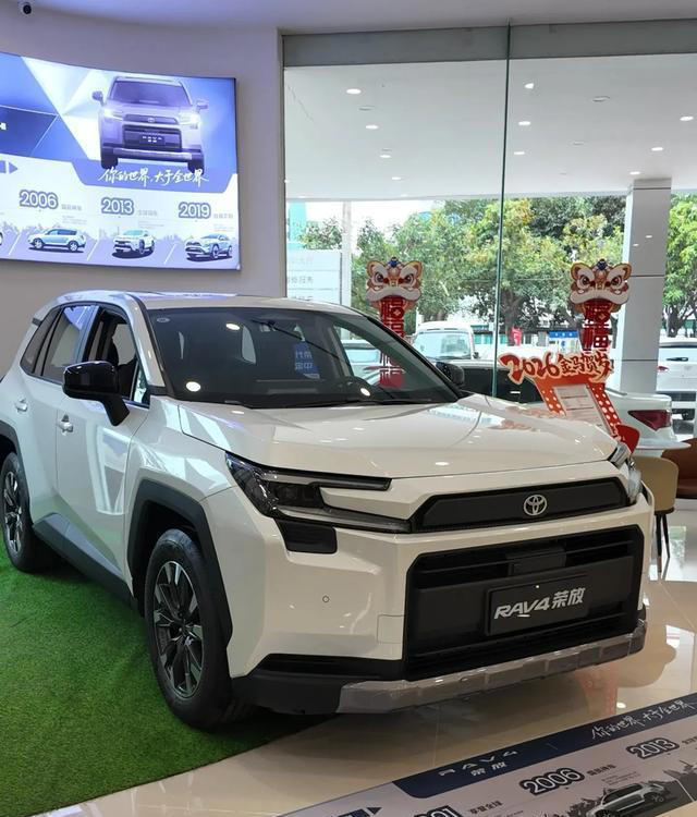 为什么很多家庭会选择一汽丰田全球第六代荣放？