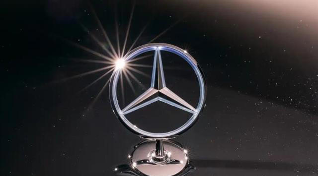 “老钱”和“新钱”全都要！新款奔驰S变了，却有着熟悉的味道