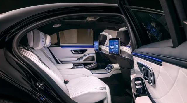 “老钱”和“新钱”全都要！新款奔驰S变了，却有着熟悉的味道