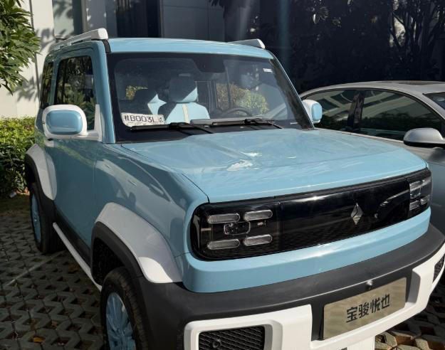 雪佛兰换标SUV！真越野，能自动泊车，旗舰版仅8万级