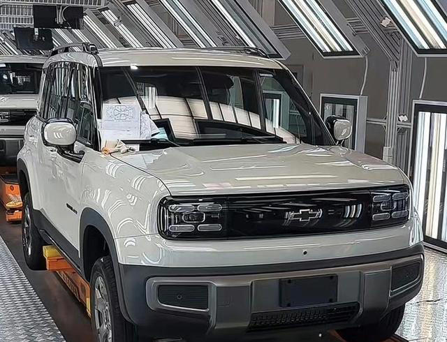 雪佛兰换标SUV！真越野，能自动泊车，旗舰版仅8万级