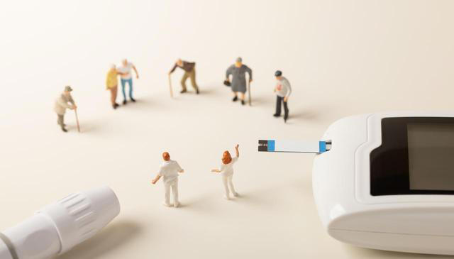 数名院士呼吁糖尿病患者停止食用，比甜食还粘血管，趁早撤下餐桌