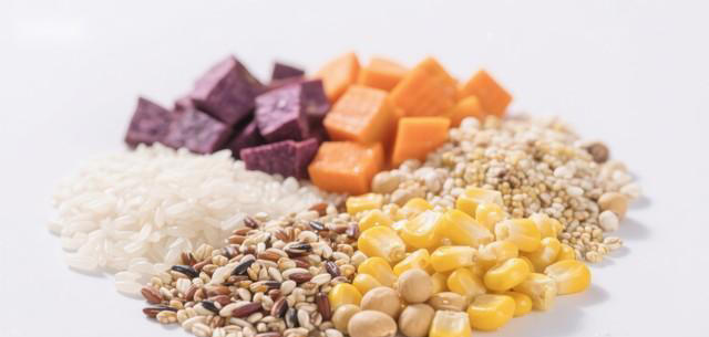 数名院士呼吁糖尿病患者停止食用，比甜食还粘血管，趁早撤下餐桌