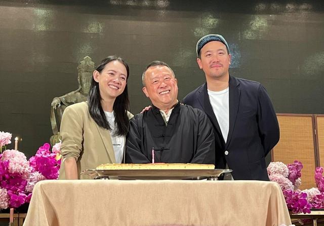 曾志伟卸任TVB高层后，设宴款待皇牌节目台前幕后，更抽茅台大奖