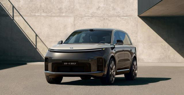 具身智能时代理想L9王者归来！55.98万定义极致科技与审美