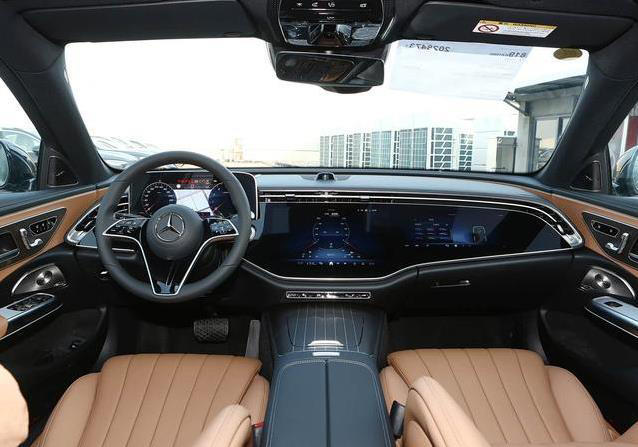 奔驰E级突然大降价最高13万，30万就能开回家，你会心动吗