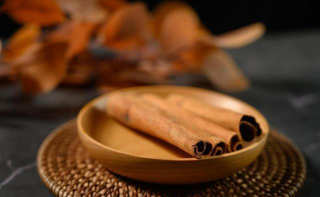 不管卤什么肉，只需记住这4种香料，卤出来的肉既香且入味