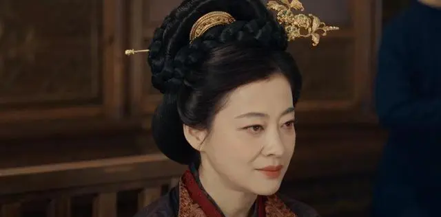 缺乏气场就别勉强表演！太平年51岁梅婷一登场，就给内娱上了一课