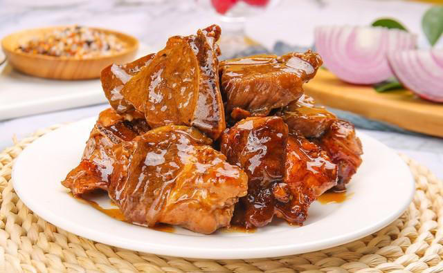 不管卤什么肉，只需记住这4种香料，卤出来的肉既香且入味