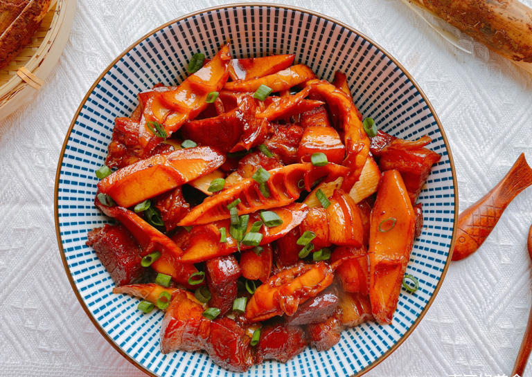 不管卤什么肉，只需记住这4种香料，卤出来的肉既香且入味