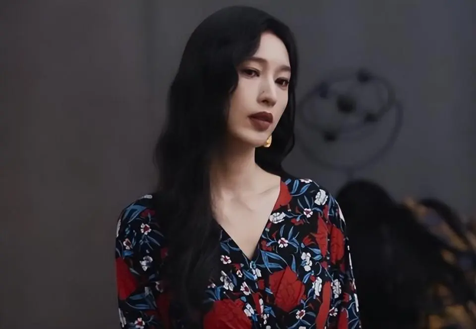 魏大勋“杀”疯了，岳云鹏不笑了：中国版《九号秘事》开播