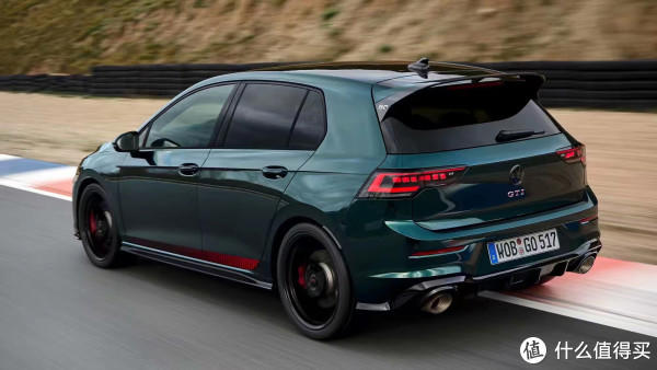 最强量产GTI！高尔夫50周年版：325马力+钛合金排气，极速270km/h