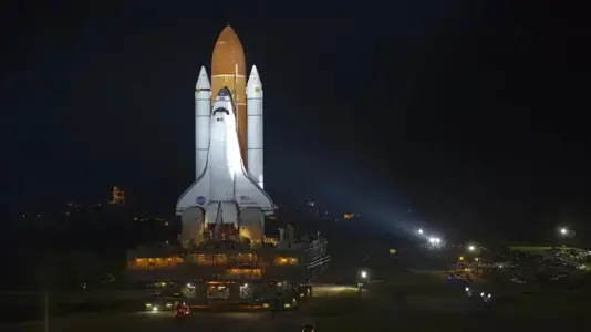 航天飞机返回时爆炸：1400℃热空气席卷整个机舱，宇航员全部遇难