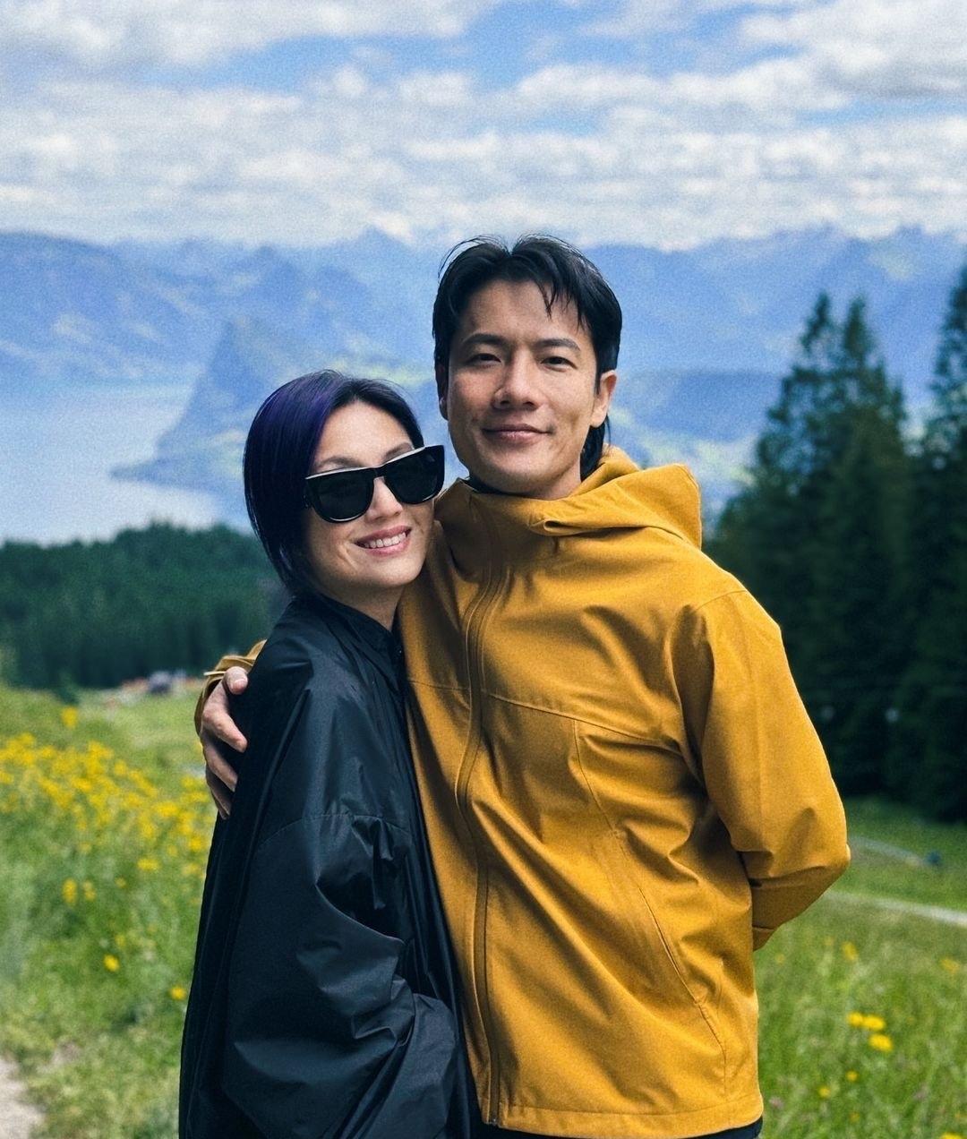 杨千嬅晒全家福，13岁儿子鼻子又高又挺，比丁子高清冷帅气