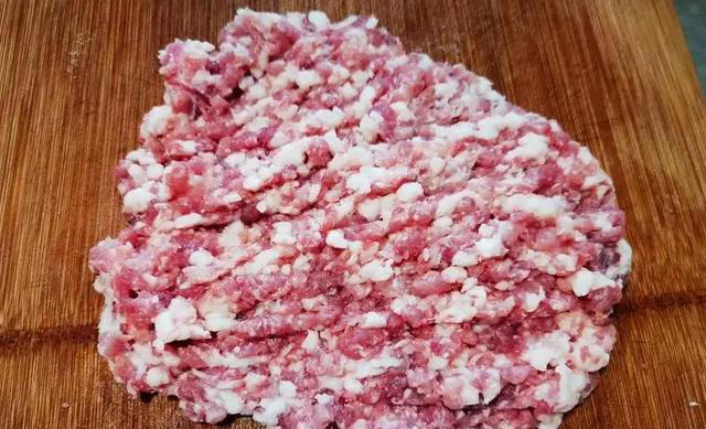 煮饺子，“点水”还是“不点水”？面点师：差别很大，建议弄明白