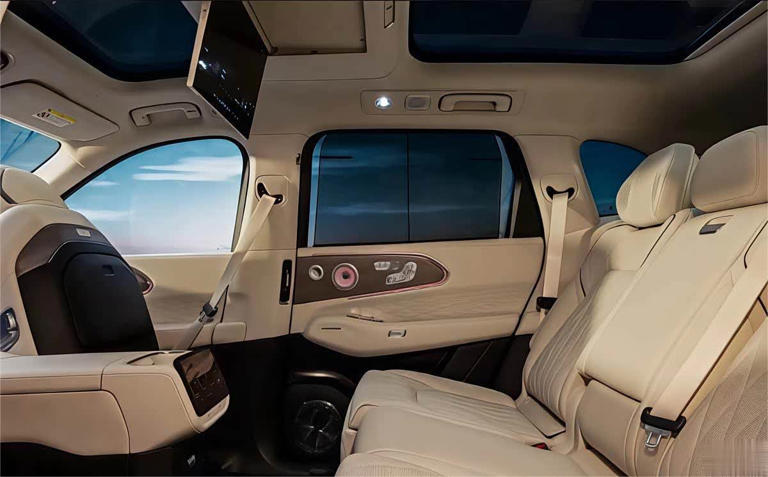 极氪2026年新车计划：极氪8X打头阵，双车将改款