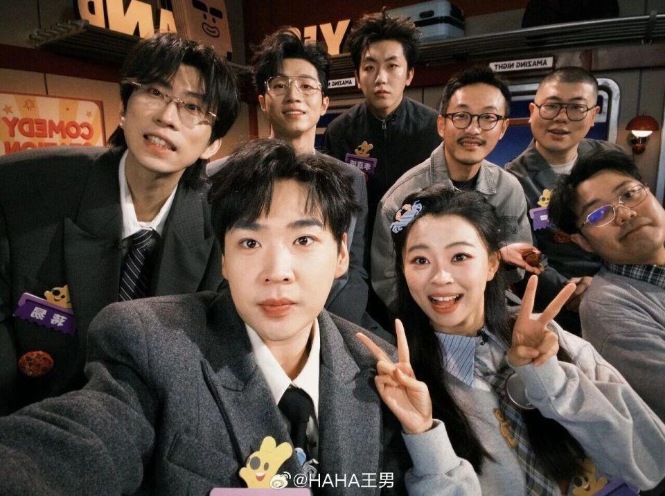 王男上春晚了，多少人为他流泪