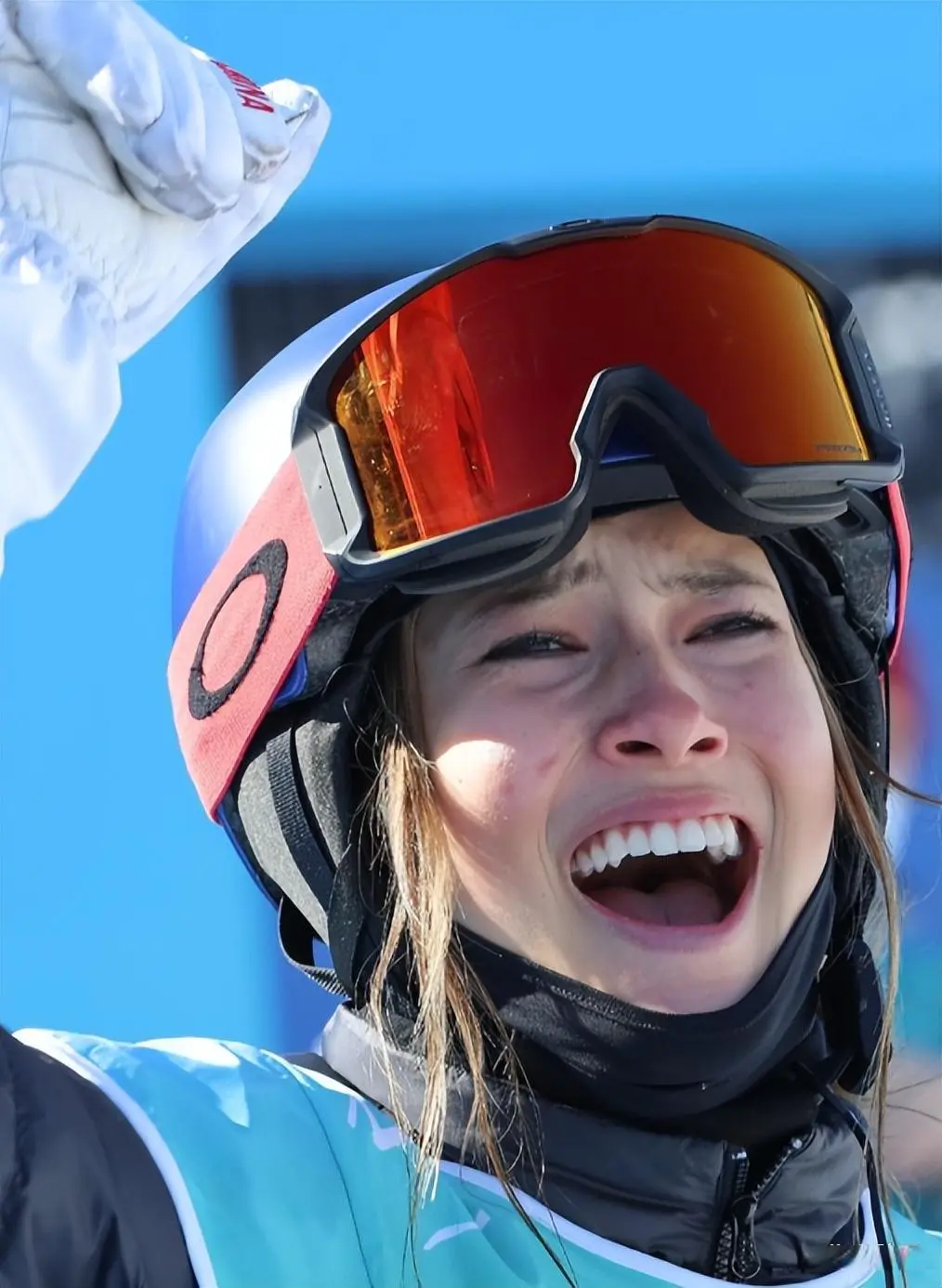 央媒对谷爱凌的称呼变了，七字之差释放强烈信号，邓亚萍说得太对